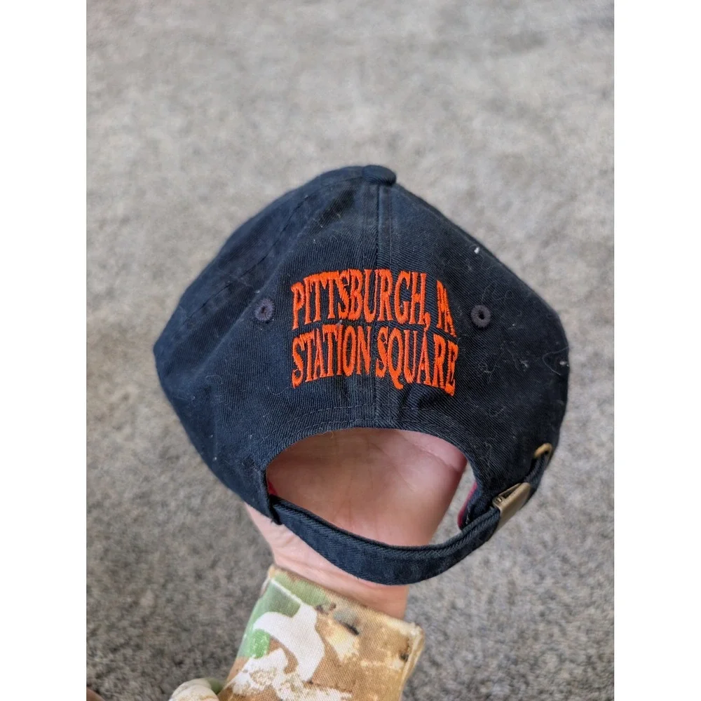 Hooters Pittsburgh Station Square‎ Navy Blue Adjustable Dad Hat Falcon Headwear